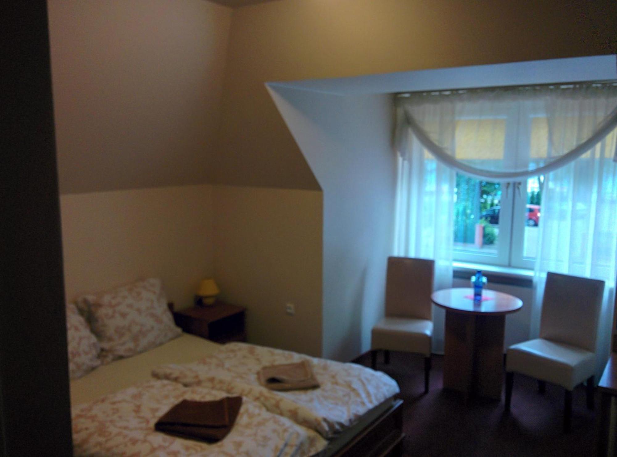 Pensjonat Nad Jeziorem Hotel มิชลีบูร์ช ห้อง รูปภาพ